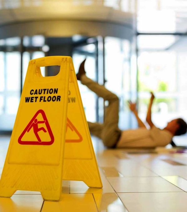 Slip and fall accident in building